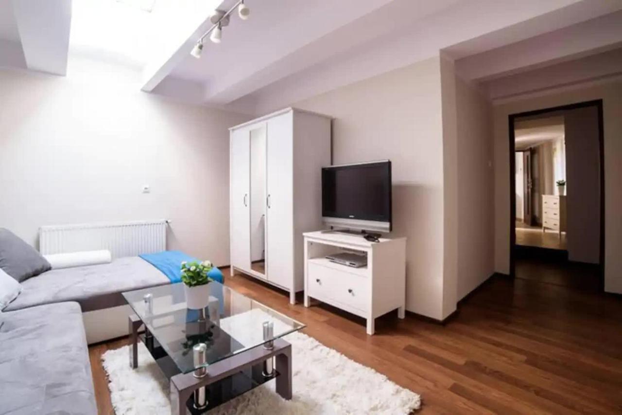 Urban Nest Apartments Szewska 21-19 Cracóvia Exterior foto
